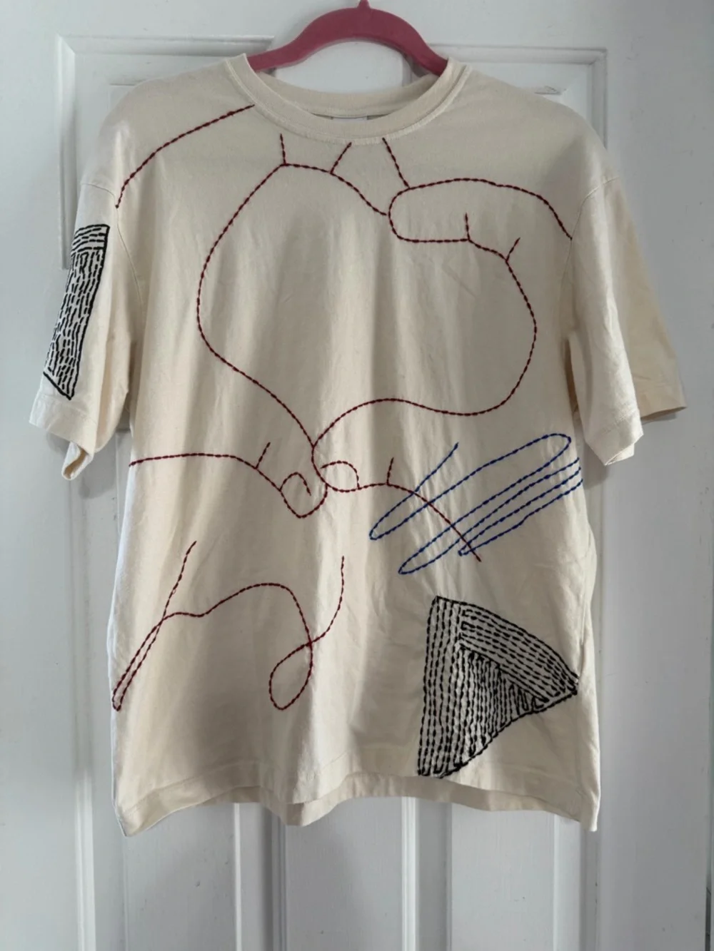 ZARA Cream Tee with Red and Burgundy Stitching Love Tee - Picture 2 of 4